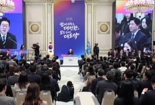 이 대통령, 반도체 관세 "걱정 없다" 자신감…용인 산단 이전엔 선 긋기