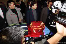 구급대 병원 이송 끝내 뿌리친 단식 장동혁, 수액도 거부[현장+]