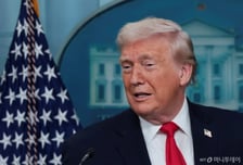 트럼프 탄 '에어포스원' 돌연 회항…다보스행 2시간 넘게 지연