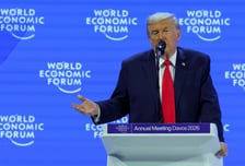 트럼프 "그린란드 지키려면 미국이 가져야…무력은 안 쓸 것"