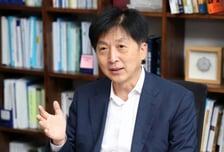 [더300 단독인터뷰]與오기형 코스피5000특위 위원장 "10년 장기성장 위한 중간 징검다리"