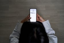 생성형 AI 오래, 많이 쓸수록 우울해…젊은층 특히 심각