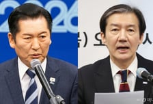 정청래, 조국에 전격 '합당' 제안...친명계 "연임 포석" 반발