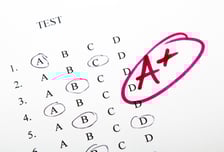 "비밀이야" 과제도 제대로 안했는데 A+...여대생·교수 '사적만남' 의혹