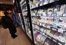 "연초에 잘 나가" 공식 깨졌다…주식에 돈 몰리자 채권 '돈맥경화'