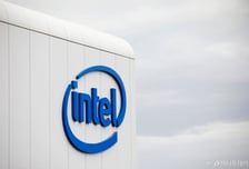인텔, "칩 공급 제약" 매출 전망 기대에 미달…시간외 주가 12% 급락