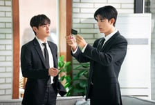 '월클' 로몬, '망생' 장동주와 운명 뒤바뀐 이유는?(오늘부터 인간입니다만)