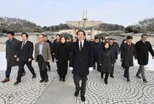 혁신당, '정청래 합당 제안' 24일 긴급 의원총회...26일 당무위