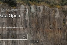 모두가 "그걸 왜 하냐"할 때 묵묵히…25년만 '트렌드 정점' 찍었다