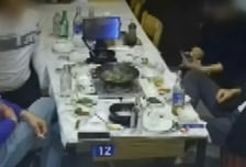 식당서 담배 피운 남성…흡연 말리는 다른 손님에 "너 좀 맞자"