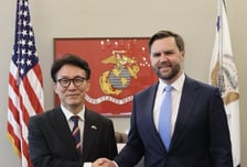 美 밴스 부통령 만난 김민석 총리…"한미 관계 긍정적 모멘텀 구체화"