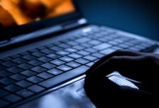 4개월간 성 착취물 제작·유포…"에스파, 르세라핌도 피해자"