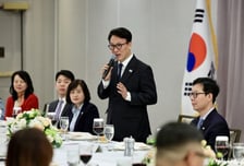 김민석 총리, 美동포에 감사 인사 "한미 관계 발전에 연결 고리 역할"