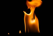 "폐가 체험할래?" 빈 아파트서 불장난…그대로 도망간 20대들 최후