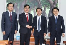 민주당 "민생경제 법안 우선처리" VS 국민의힘 "입법독주 견제"