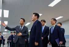 이재명 대통령, 진짜 갔다…초국가범죄 특별대응TF '깜짝 방문'