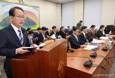 트럼프 몽니, 온플법 탓?...與 "독과점도 뺐는데 오해 있다면 풀것"