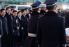 [사진]고 이해찬 영접하는 우원식-정청래-조국