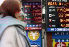 관세협상에 환율까지 대외 경영환경 '휘청'…고심 깊은 식품업계