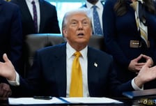 트럼프 '韓관세 복원' 폭탄…"투자지연·규제 불만 등 '다중포석'"