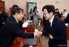 국회 산자위 "여야 누구도 관세협상 방해 안 해..김정관 산업장관 29일 미국行"