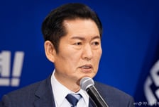 [기자수첩] 정체성과 가치를 흔들며 피는 꽃