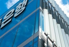 저축은행, 부실대출 공동매각 임박… 연내 자산관리회사도 추진