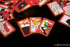 고스톱·포커 게임 결제한도 월 70만→100만원 상향…NHN·네오위즈 '미소'