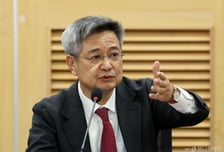 "유튜버도 언중위 중재"…野 김장겸, 사이버 레커 피해구제법 발의