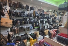 지재처, 부산지역 외국인 관광객 대상 '짝퉁' 판매 일당 검거