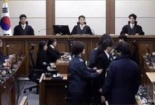 [속보]법원"김건희 도이치모터스 주가조작, 범죄증명 없어 성립안해… 일부는 시효 도과"