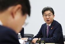 이억원 "가상자산거래소 공적지위 강해져…최대주주 지분율제한 추진"