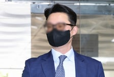 [속보]'통일교 금품' 윤영호 1심서 징역 1년2개월