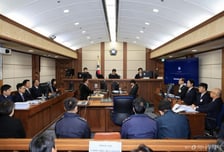 '통일교 금품수수' 권성동 1심 유죄...국민의힘 운명은?