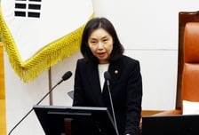 최호정 서울시의회 의장, 김경 사직서 수리…"단 한 푼도 허용 못 해"