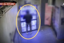 갑자기 모자 푹 쓰더니…무인 매장 성인용품 한아름 쓸어 담고 도망