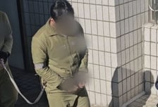 "할머니 미안해" 선배 괴롭힘 끝에 숨진 10대...매일 손주 기다리는 할머니