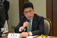 대법 '파기환송' 주문 순간, 하나금융 관계자 법정 뒤편서 '안도'