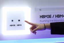 삼성전자, 올해 HBM 매출 3배 키운다…HBM4 다음달 출하