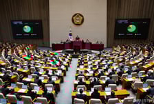 내란 수사권, 방첩사→군사경찰로…개정안 통과에 국방부 "군 정상화 도움"