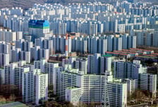 "분양가 얼마나 뛸지… 내겐 너무 먼 ~ 집"