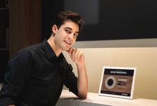 삼성전자, A4 크기 초전력 디스플레이 '컬러 이페이퍼' 출시