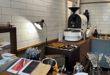 "원두값 올랐는데, 커피값 못 올려요"...'동네 카페' 사장님의 한숨