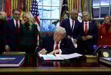 멕시코에 추가 관세?…트럼프, '쿠바와 석유 거래국에 관세' 행정명령