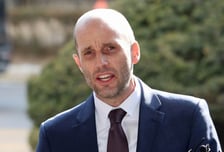 '경찰 출석' 로저스 쿠팡 대표 "정부 조사에 전적으로 협조할 것"