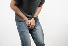 "음낭서 우동면발 모양 혈관 튀어나와"…고환 통증 유발하는 '이 병'