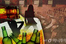 "남편이 노래방 도우미 불러 48만원 써, 내게 끝까지 거짓말"