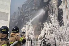 음성공장 화재 21시간 만에 '완진'…시신 1구 수습, 실종자 수색중