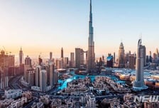 "우린 도로에 금 깐다"... 두바이, 상상초월 '골드 디스트릭트' 조성