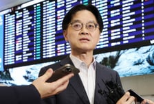 '관세 재인상' 귀국 김정관 산업장관 "오해 해소…쿠팡 논의 없었다"